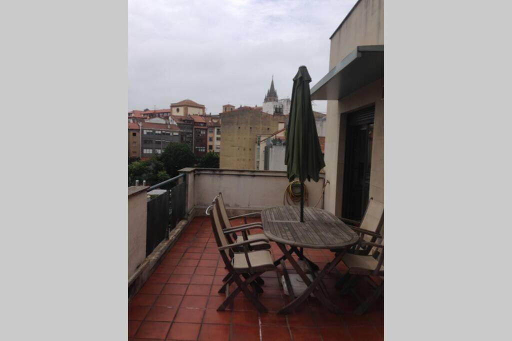 Ferienwohnung Atico Centro Oviedo 3Hab+Garaje+Terraza+Wifi Exterior foto